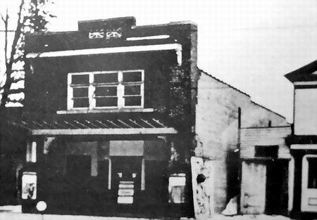 Family Theatre - Another Old Pic (newer photo)